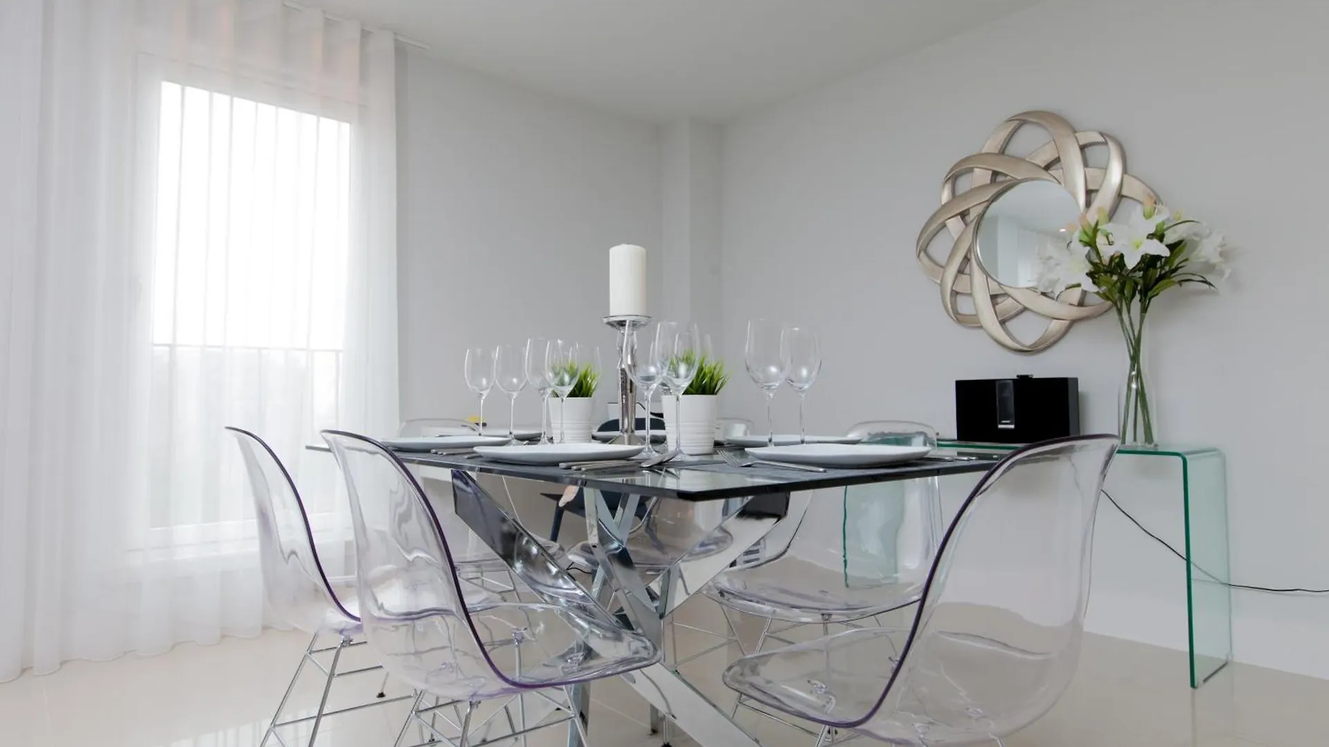Luxurious Central Edinburgh Apartment - Sleeps 6