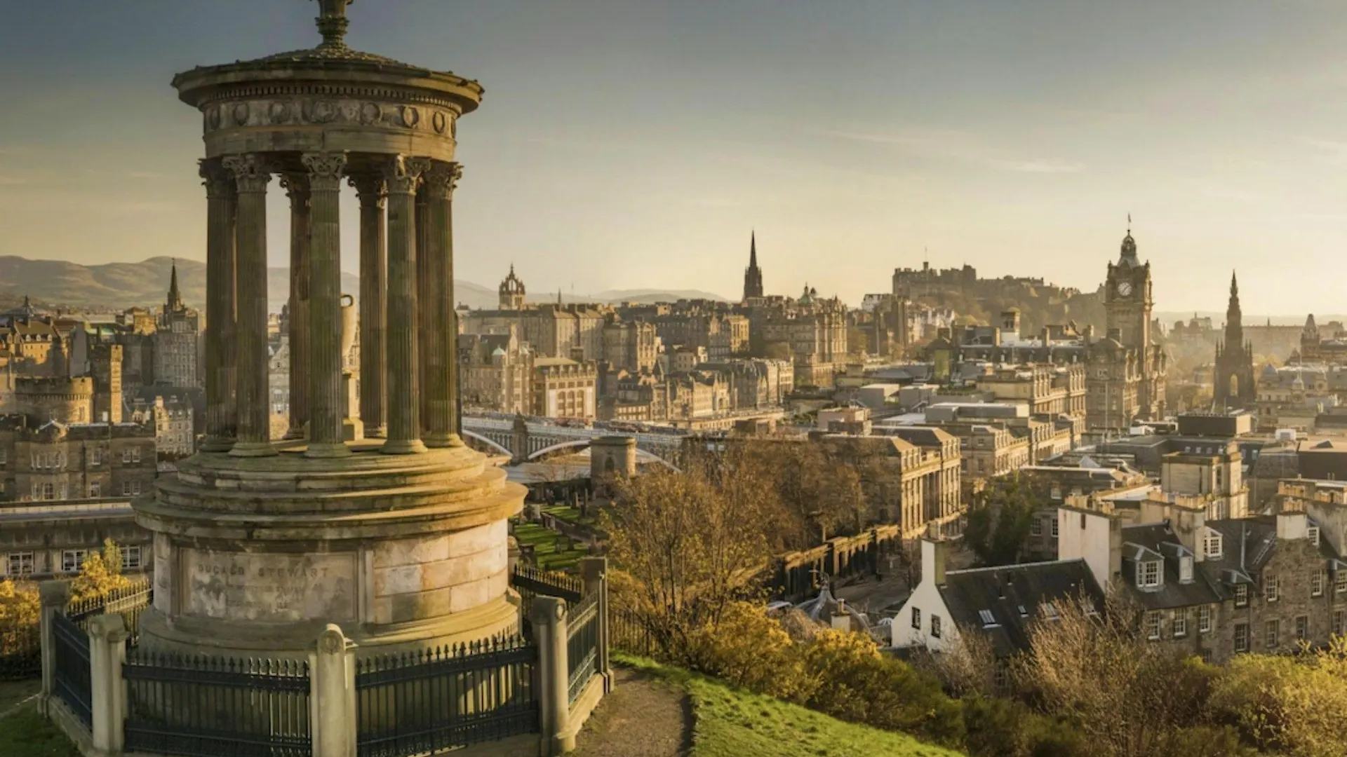 Luxurious Central Edinburgh Apartment - Sleeps 6